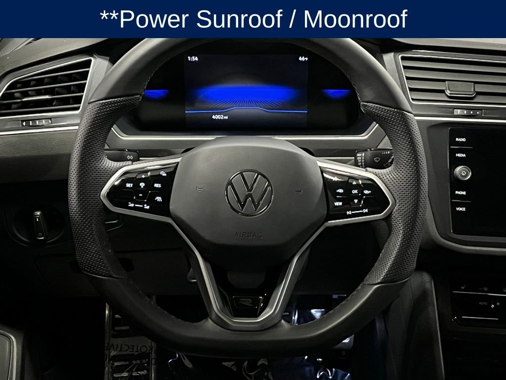 Used 2024 Volkswagen Tiguan SE R-Line image 9