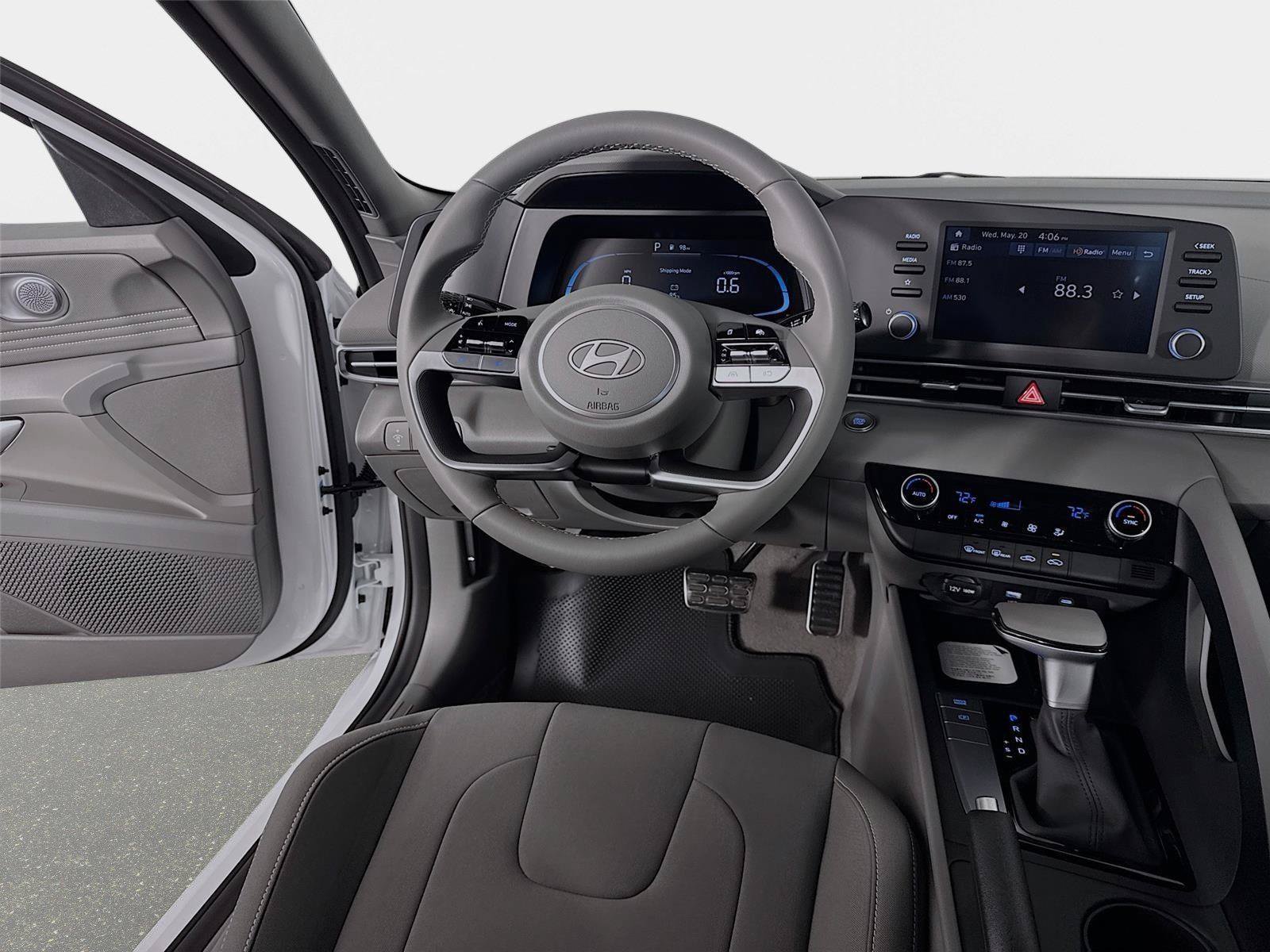 New 2026 Hyundai Elantra Sport FWD image 21