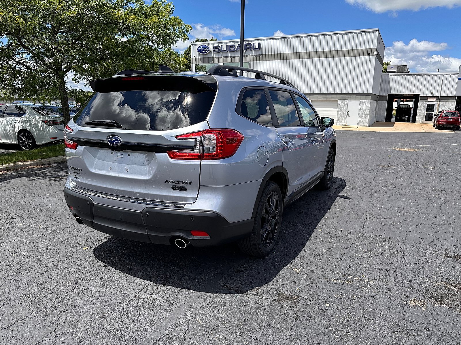Used 2025 Subaru Ascent Onyx Edition AWD/4WD image 3