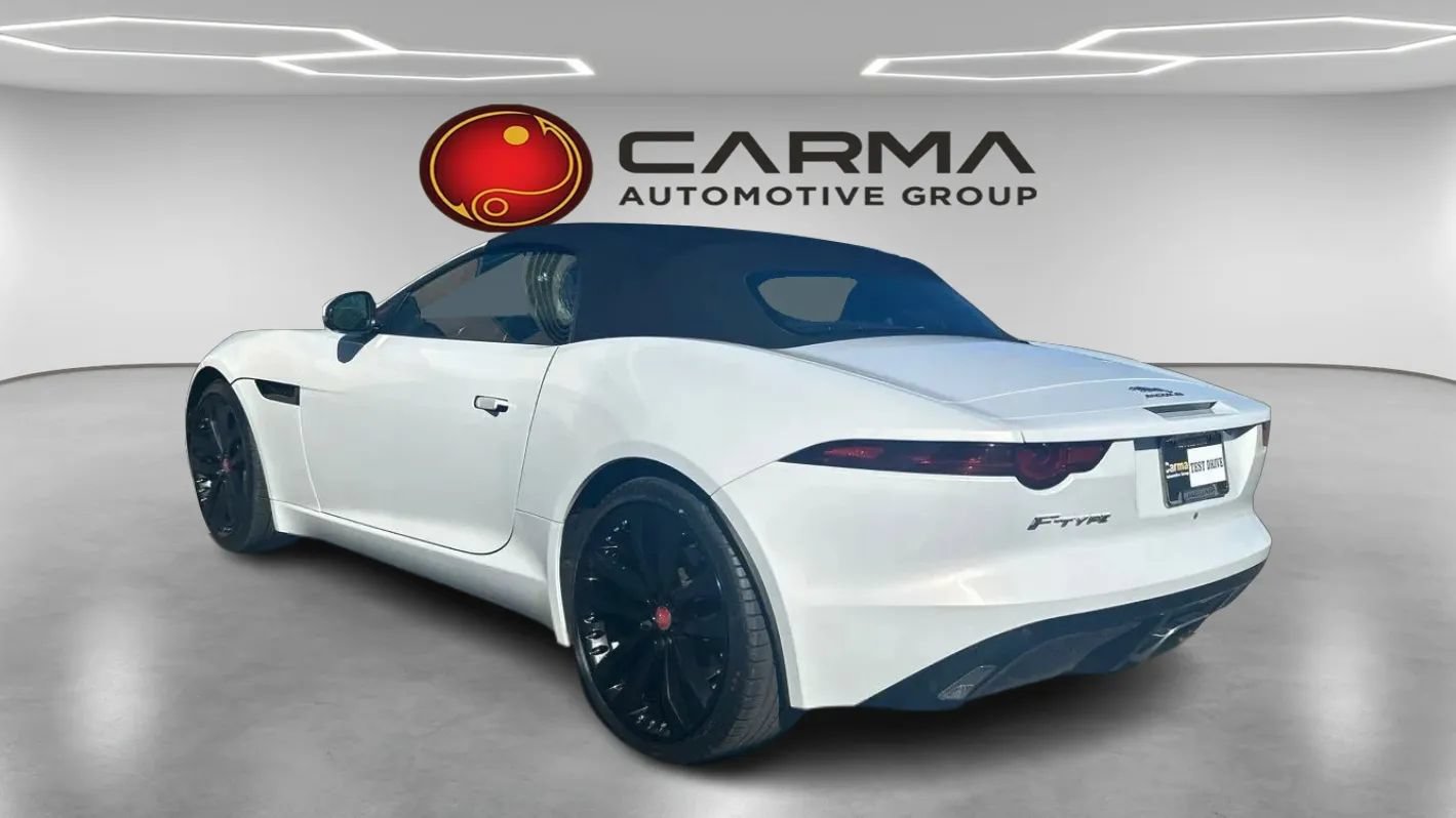 Used 2020 Jaguar F-TYPE Convertible RWD image 3