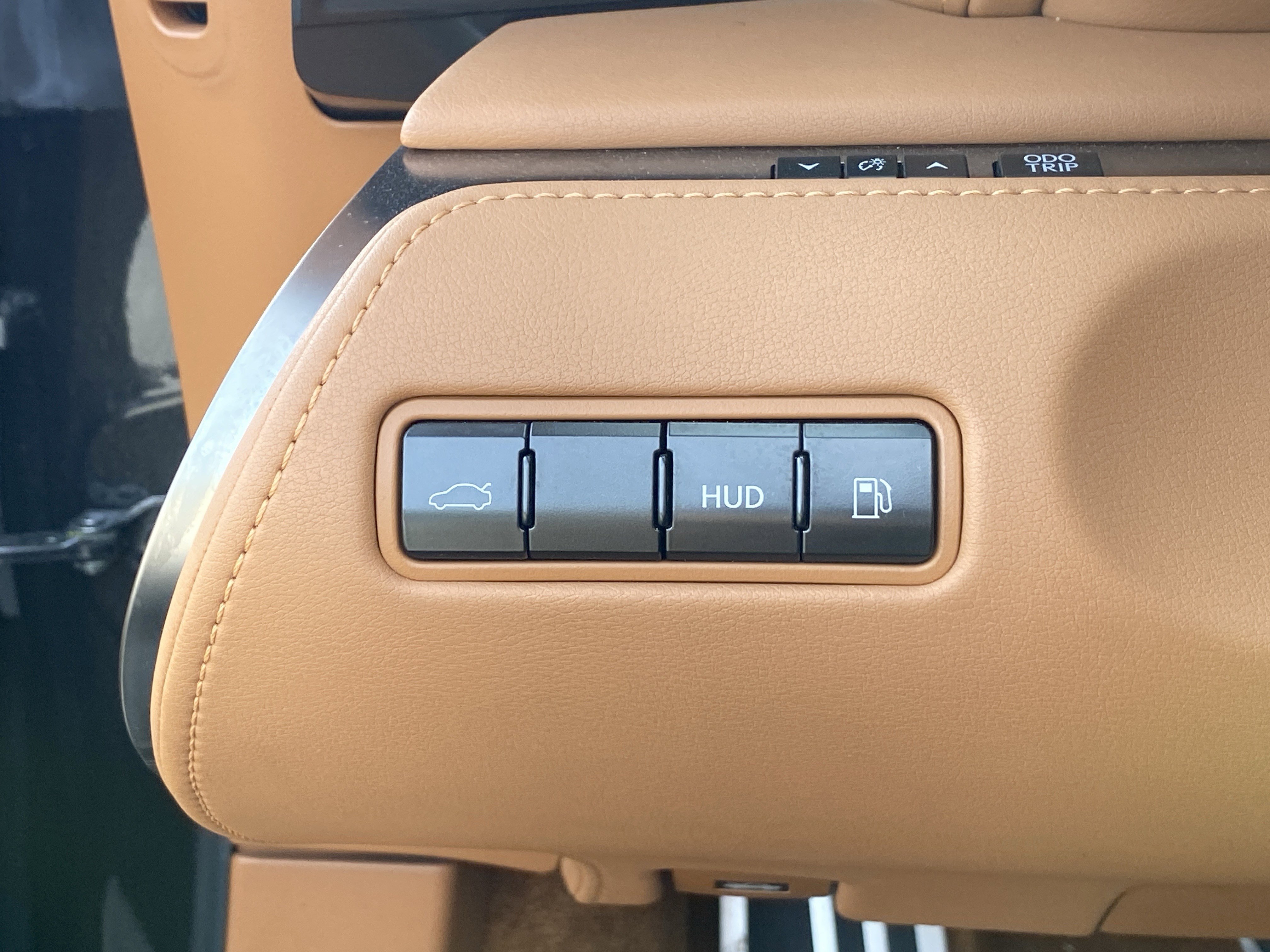 Used 2021 Lexus LC 500 Convertible w/ Touring Package image 23