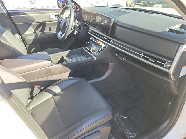 Used 2025 Hyundai Santa Fe SEL image 17
