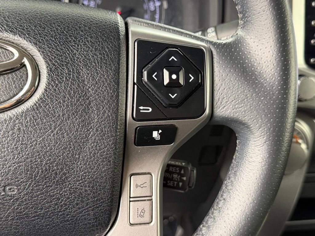 Used 2022 Toyota 4Runner Trail Special Edition AWD/4WD image 25
