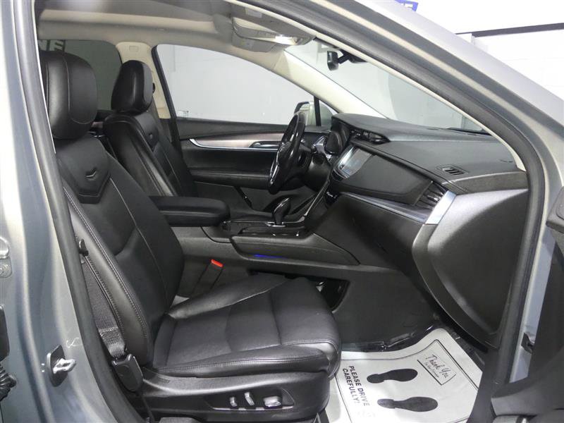 Used 2018 Cadillac XT5 Luxury w/ Driver Awareness Package image 23
