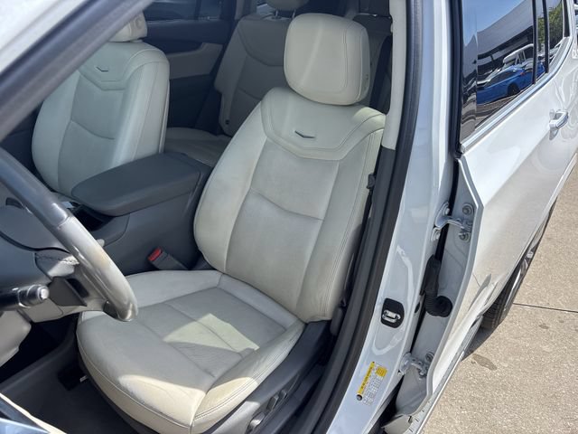 Used 2020 Cadillac XT6 Premium Luxury FWD image 24
