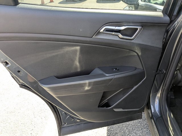 Used 2024 Kia Sportage LX image 24