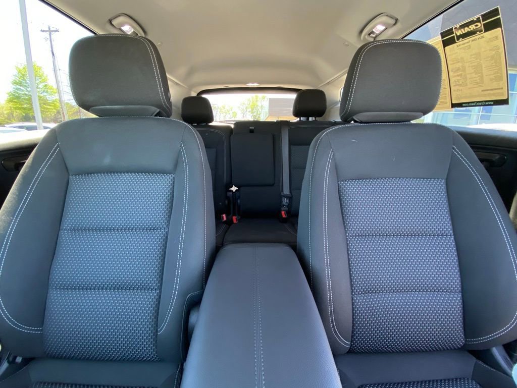 Used 2024 GMC Terrain SLE w/ Driver Convenience Package AWD/4WD image 29