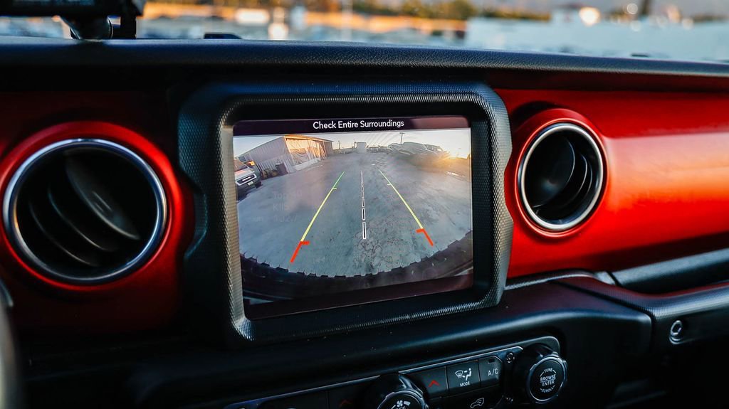 Used 2019 Jeep Wrangler Rubicon image 25