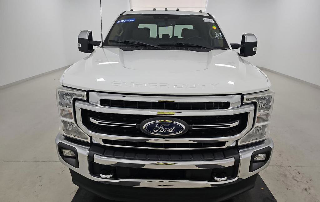 Used 2022 Ford F350 Lariat w/ Lariat Ultimate Package AWD/4WD image 2