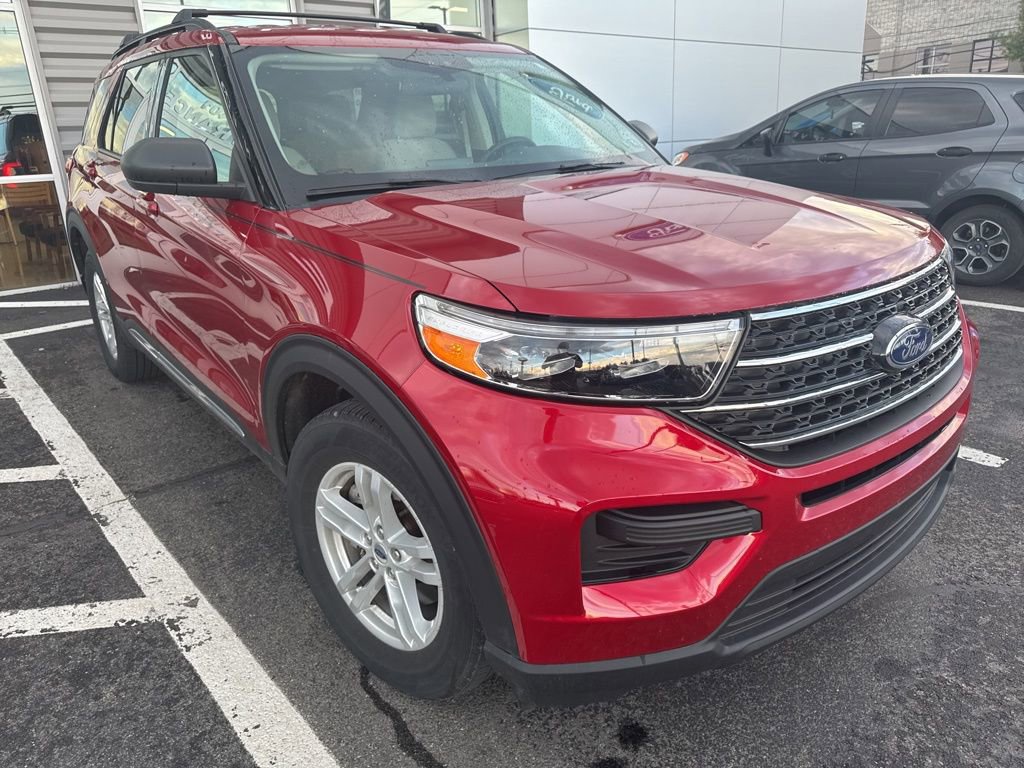 Used 2024 Ford Explorer XLT w/ Class IV Trailer Tow Package image 4