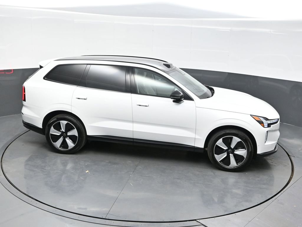 Used 2025 Volvo EX90 Plus image 35