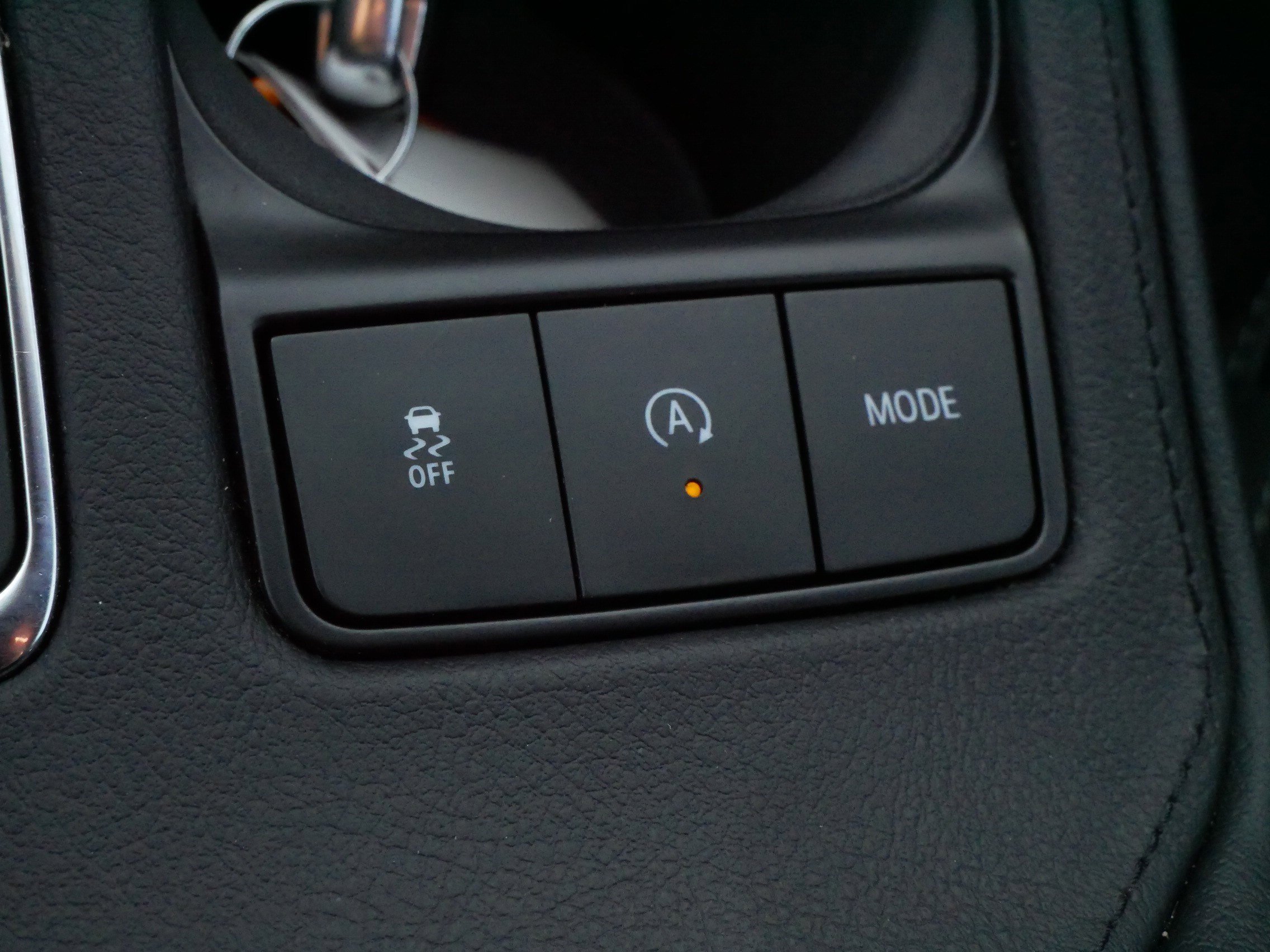 Used 2025 Cadillac XT4 Premium Luxury image 28