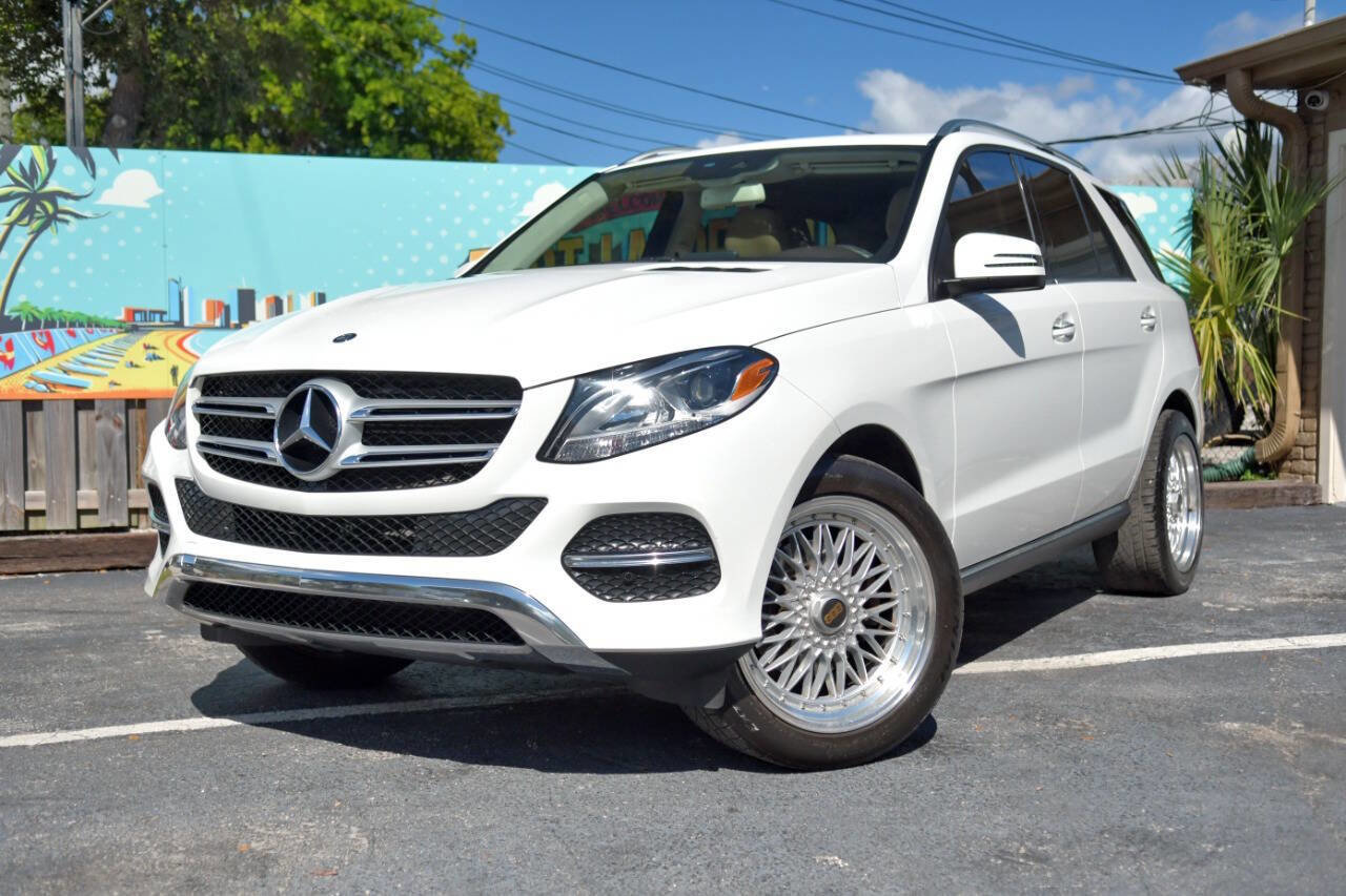 Used 2017 Mercedes-Benz GLE 350 w/ Premium 1 Package image 1
