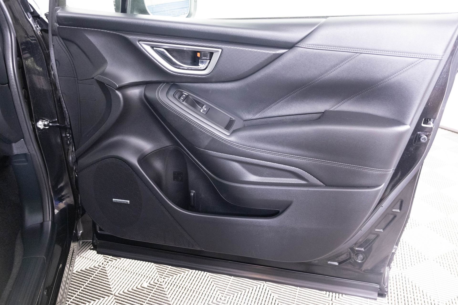 Used 2020 Subaru Forester Limited image 42