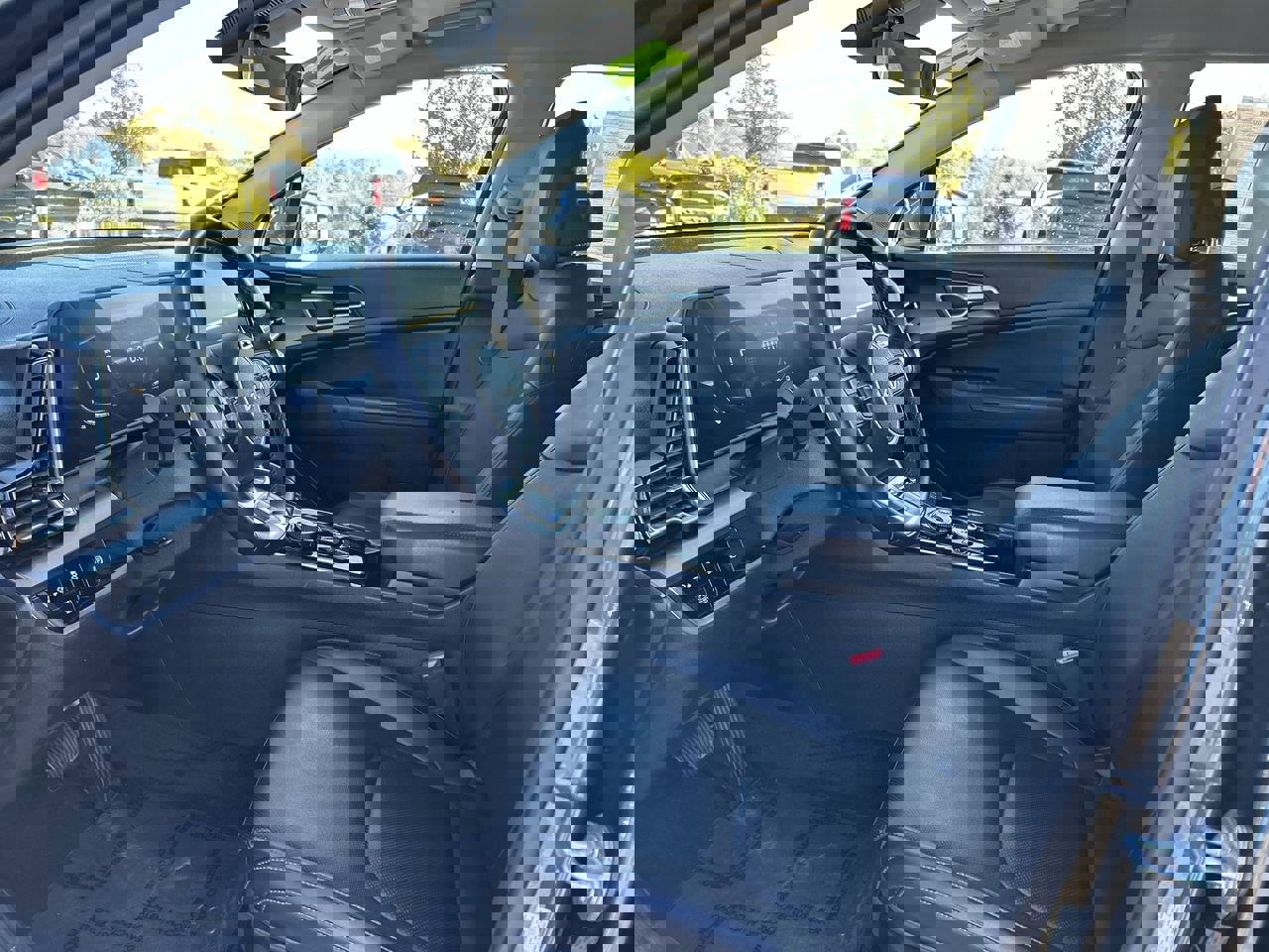 Used 2023 Kia Sportage EX image 21