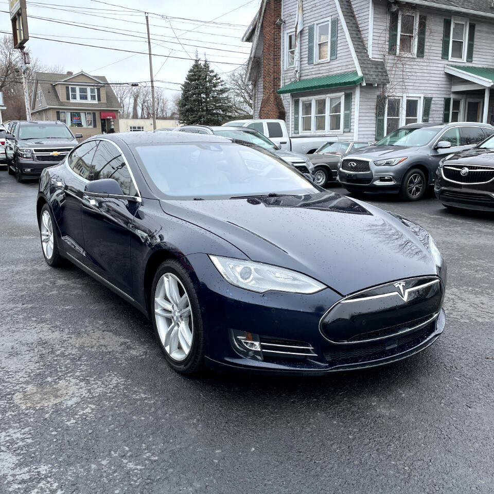 Used 2015 Tesla Model S 90 image 2