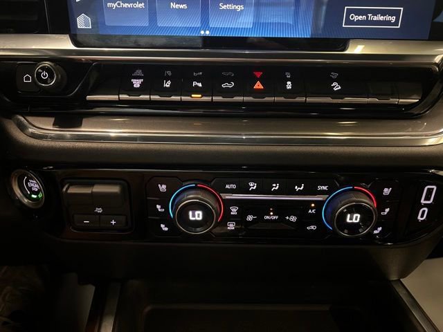Used 2024 Chevrolet Silverado 2500 High Country w/ High Country Premium Package AWD/4WD image 25