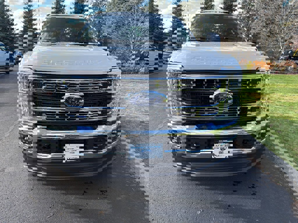 New 2026 Ford F550 4x4 Regular Cab Super Duty image 2