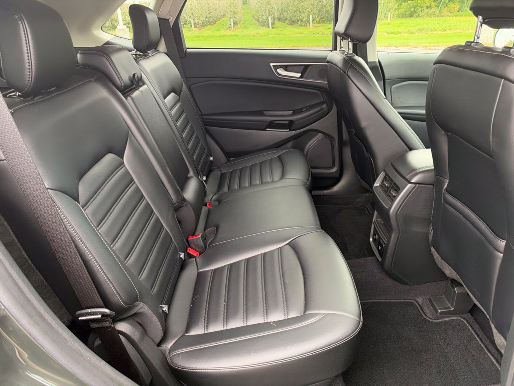 Used 2023 Ford Edge SEL w/ Convenience Package AWD/4WD image 13