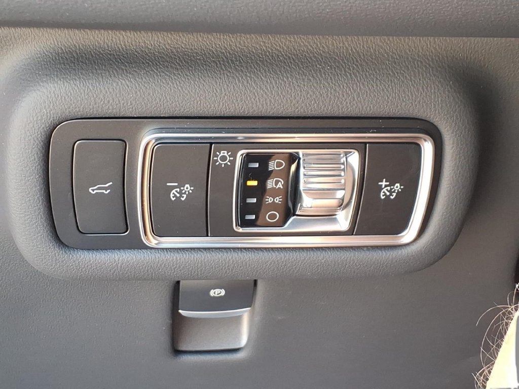 Used 2026 Lincoln Nautilus Premier w/ Equipment Group 102A AWD/4WD image 24