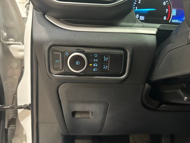 Used 2023 Ford Explorer XLT w/ Equipment Group 202A AWD/4WD image 17