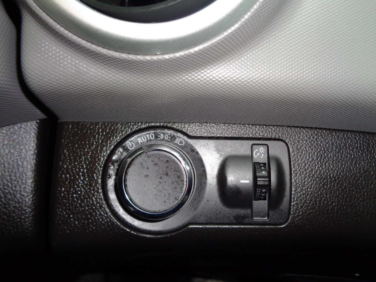 Used 2017 Chevrolet Sonic Premier image 19