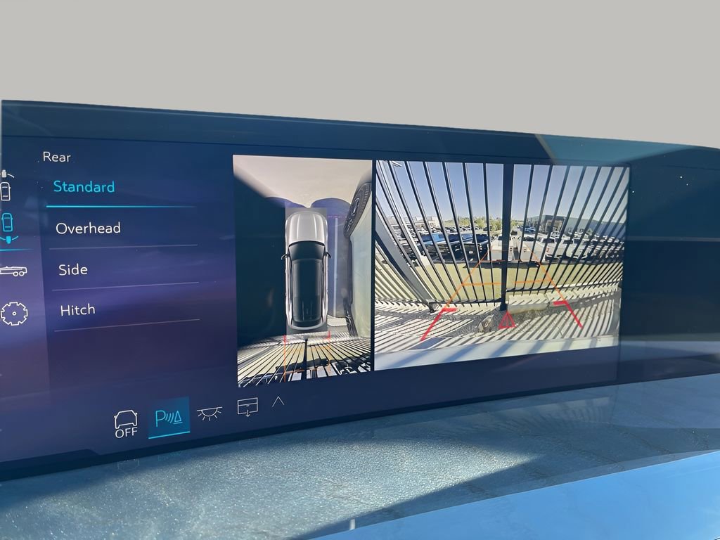 New 2025 Cadillac Escalade IQ Luxury 2 image 32