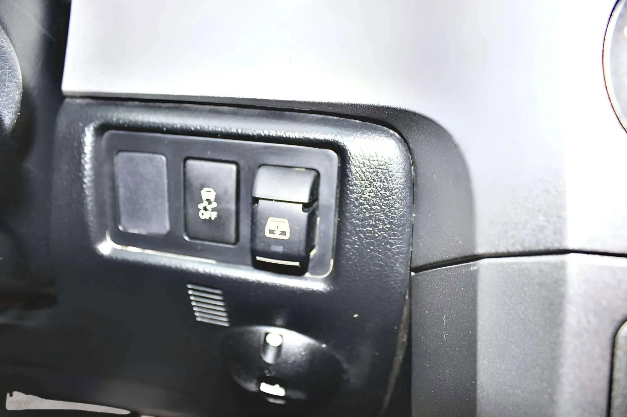 Used 2013 Toyota Tundra SR5 AWD/4WD image 30
