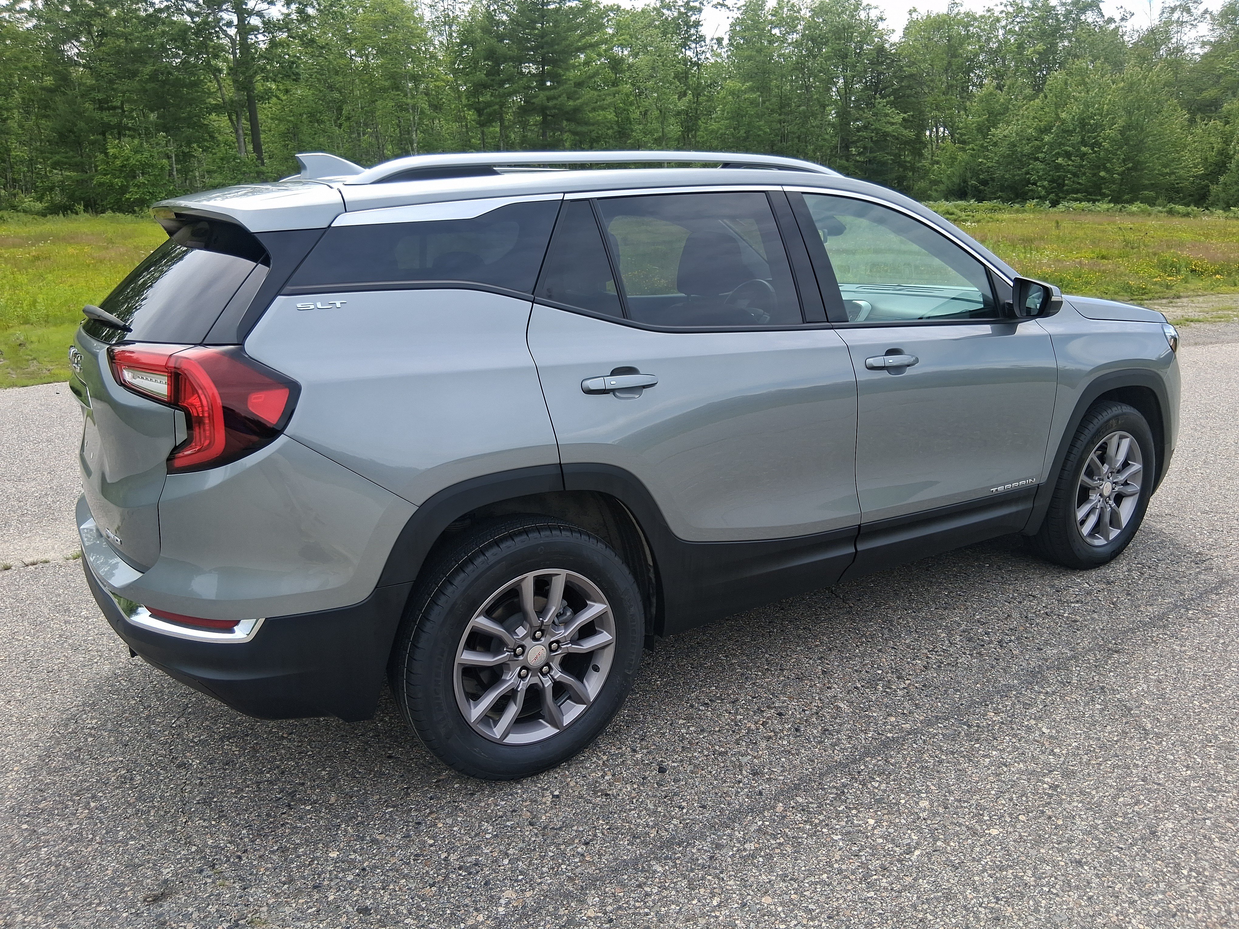Used 2024 GMC Terrain SLT w/ Infotainment Package II AWD/4WD image 5