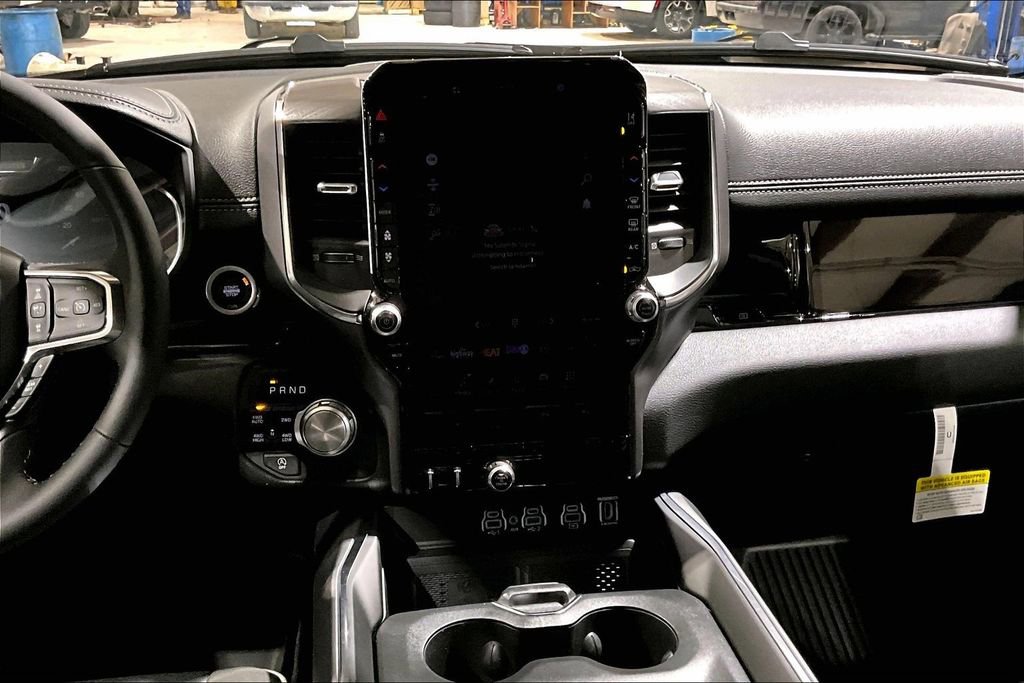 New 2026 RAM 1500 Laramie AWD/4WD image 7
