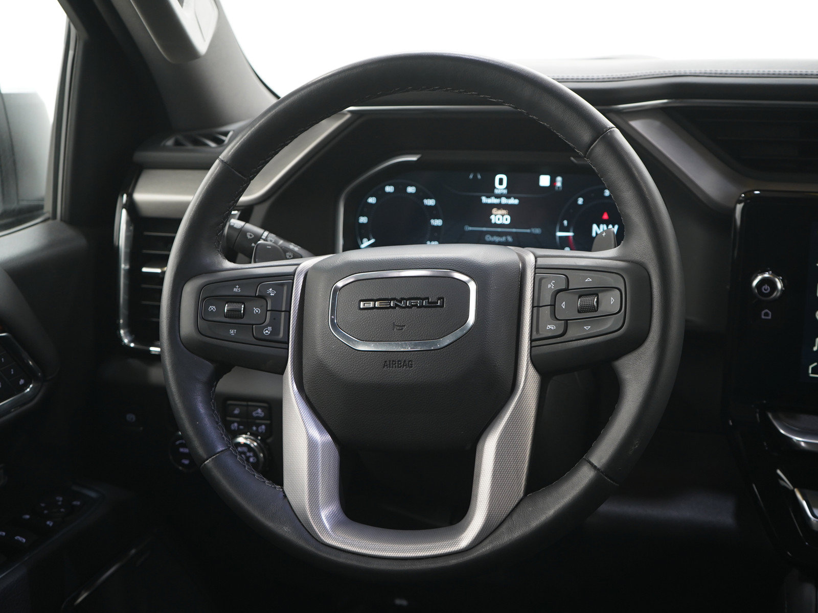 Used 2022 GMC Sierra 1500 Denali w/ Technology Package AWD/4WD image 17