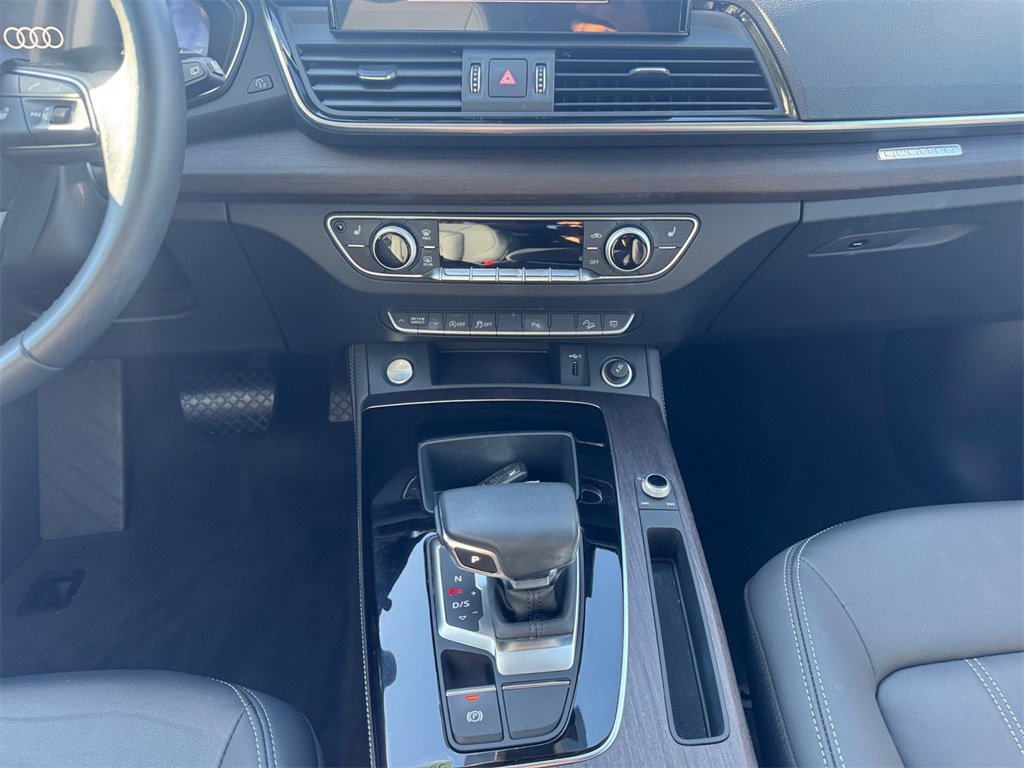 Used 2022 Audi Q5 2.0T Premium Plus w/ Premium Plus Package image 11