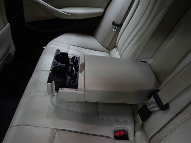 Used 2018 BMW 530i xDrive AWD/4WD image 18