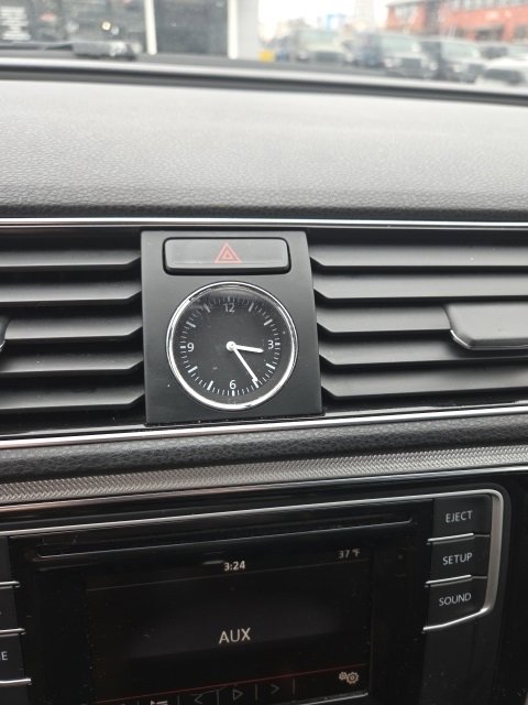 Used 2016 Volkswagen Passat 1.8T R-Line w/ R-Line Lighting Package image 14