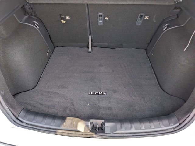 Used 2024 Nissan Kicks SV image 6