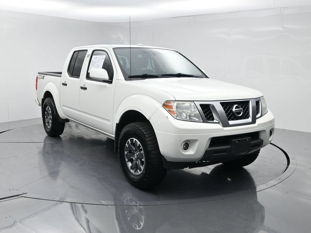 Used 2018 Nissan Frontier PRO-4X AWD/4WD image 2