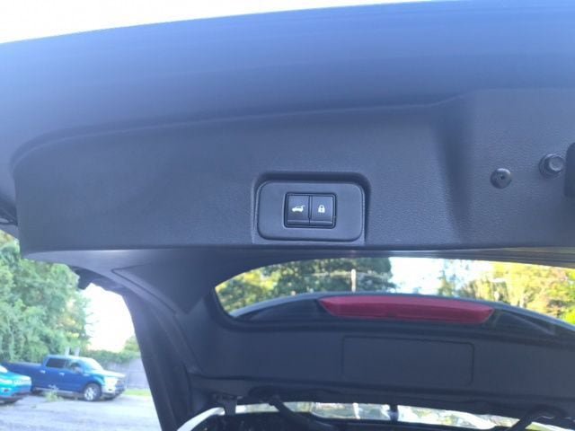 Used 2026 Nissan Rogue SV AWD/4WD image 10