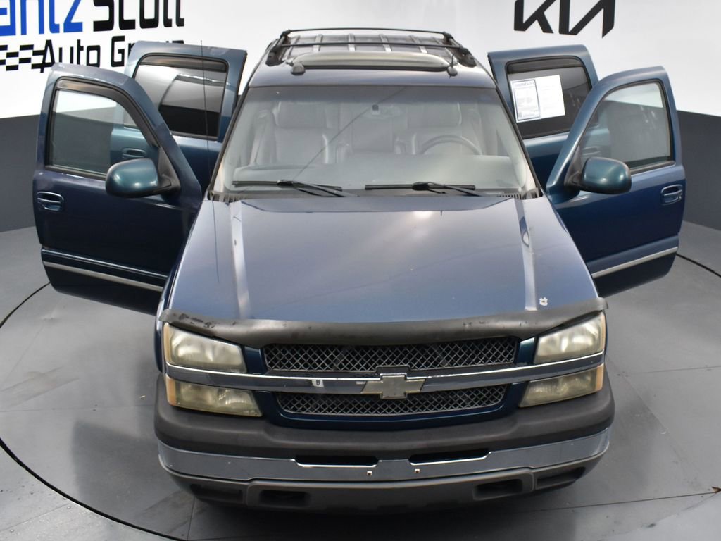 Used 2005 Chevrolet Avalanche Z71 w/ Sun And Sound Package image 29