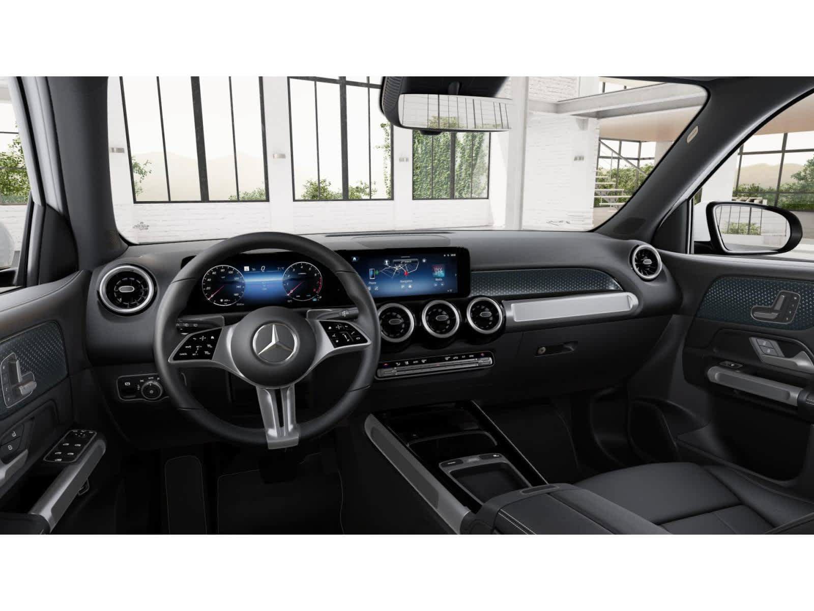 Used 2026 Mercedes-Benz GLB 250 image 3