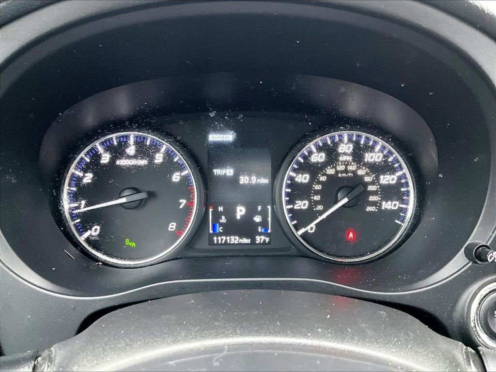 Used 2020 Mitsubishi Outlander ES image 17