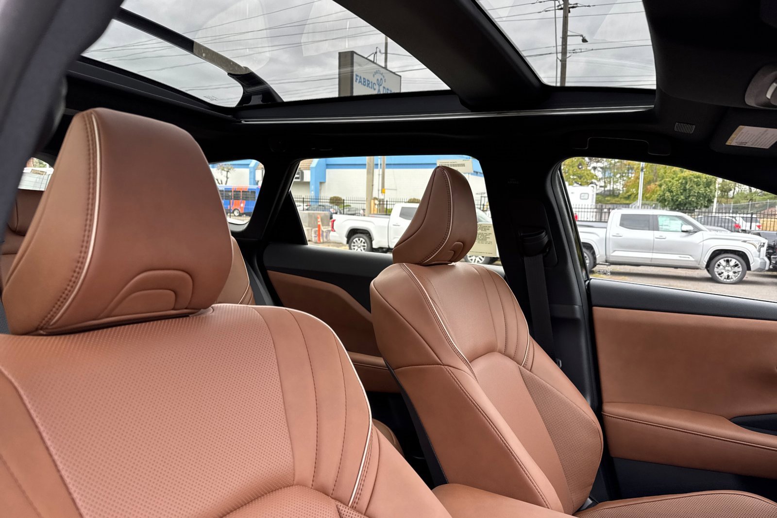 New 2025 Toyota Crown Signia image 17