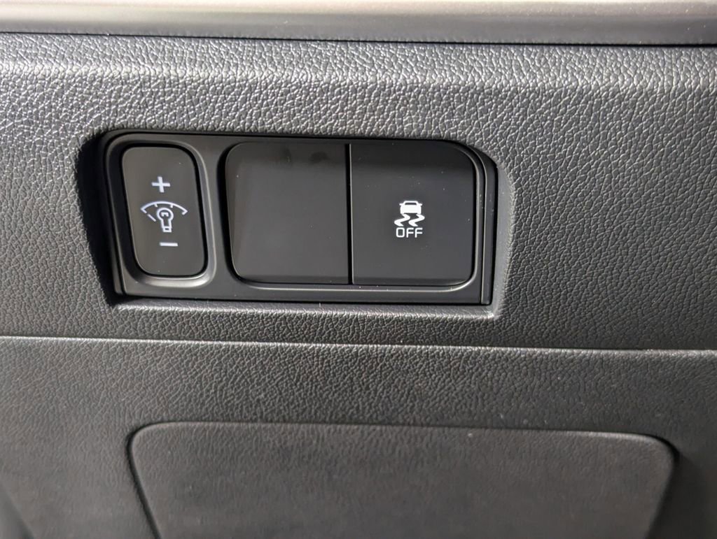 New 2026 Kia Sorento S w/ S Panoramic Sunroof Package FWD image 13