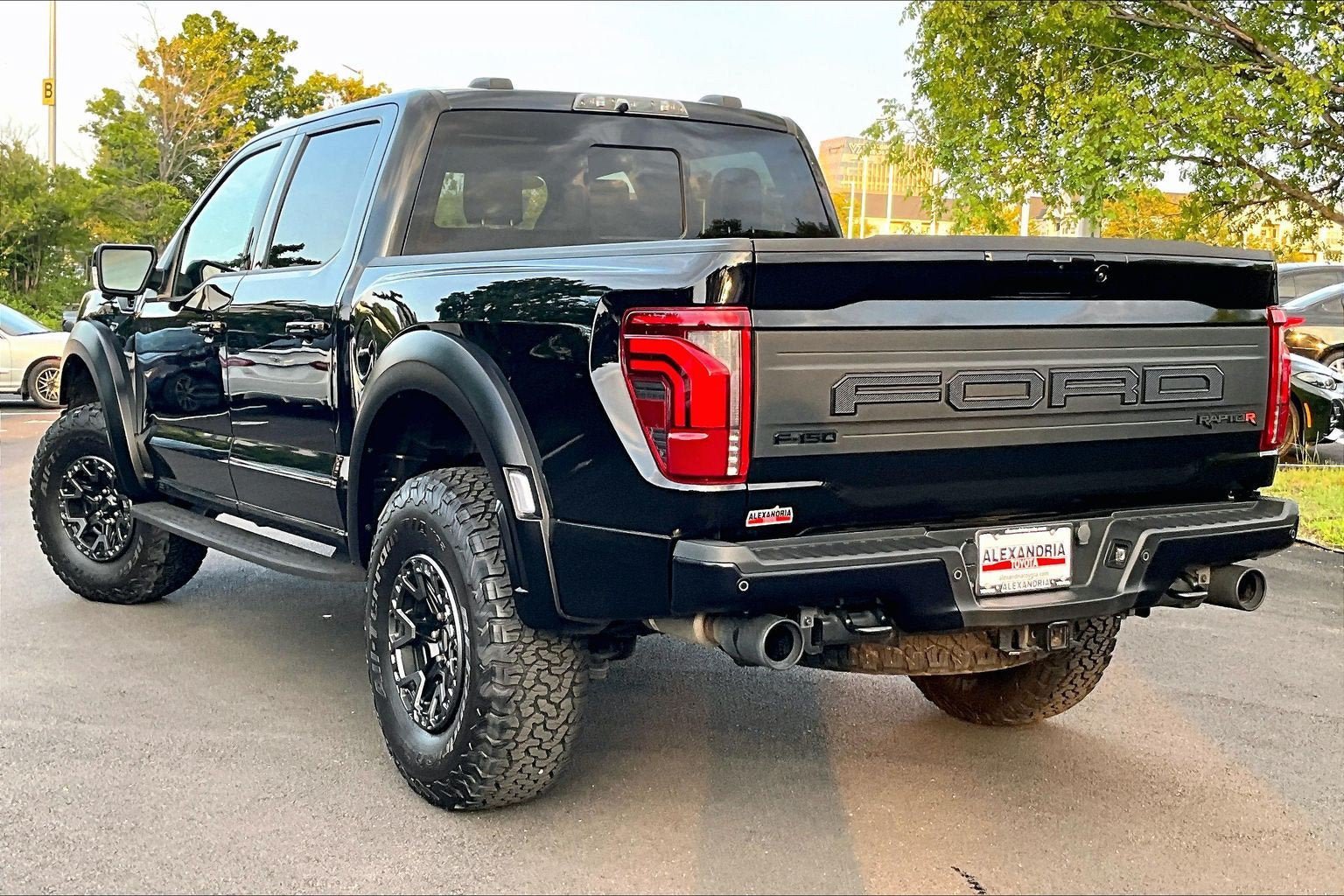 Used 2024 Ford F150 Raptor w/ Equipment Group 803A Raptor R AWD/4WD image 11