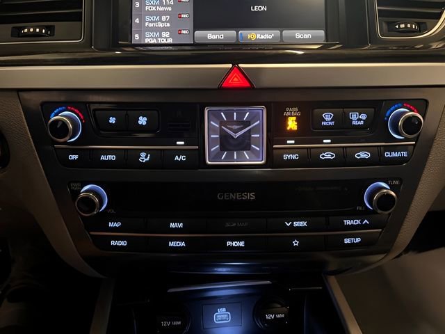 Used 2020 Genesis G80 3.8 image 31