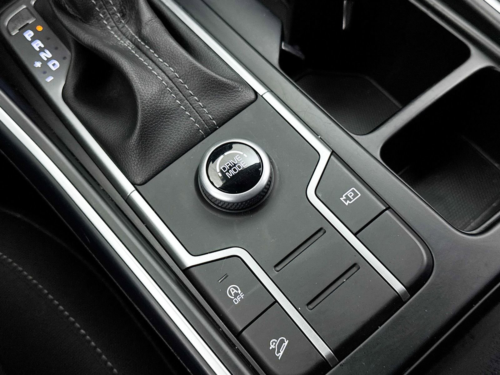 Used 2021 Kia Sorento LX image 7