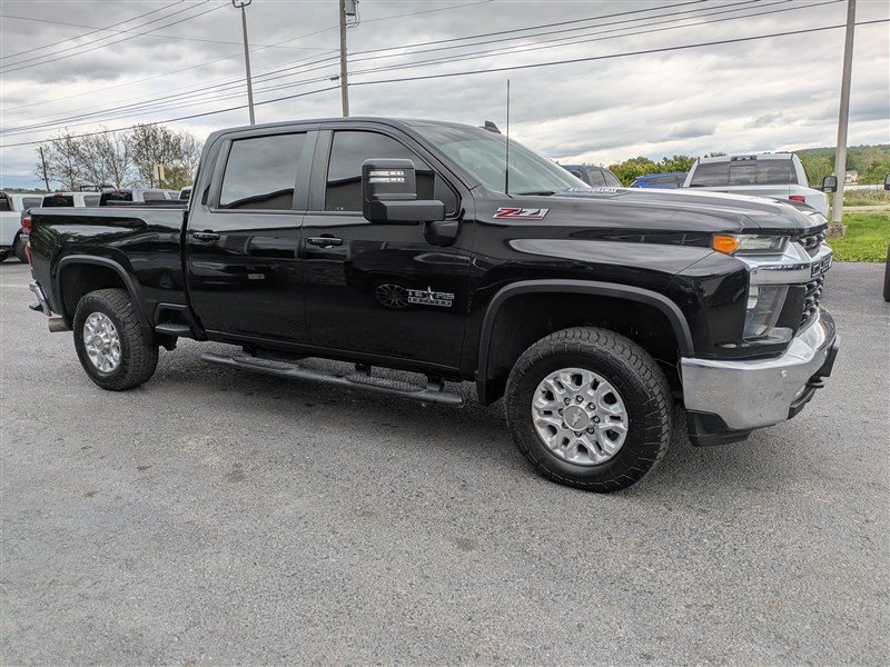 Used 2020 Chevrolet Silverado 2500 LT w/ Texas Edition AWD/4WD image 8