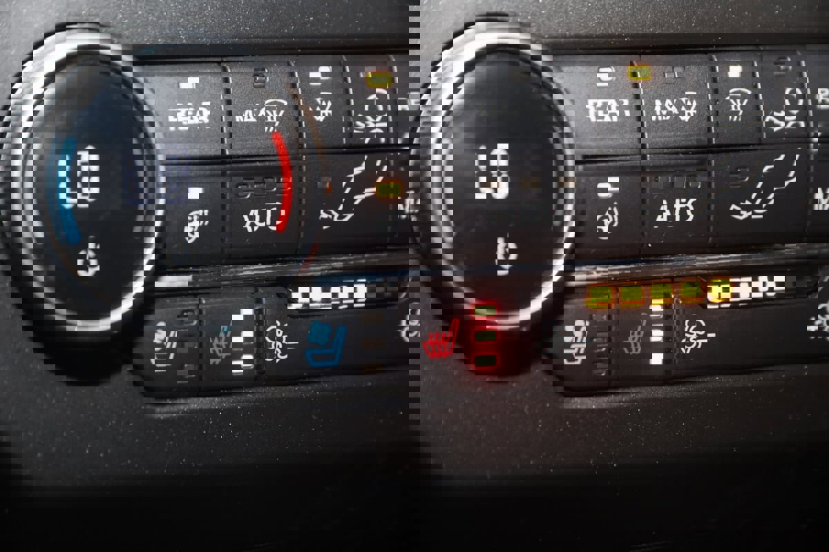 Used 2018 Ford Expedition Limited w/ Equipment Group 302A image 8