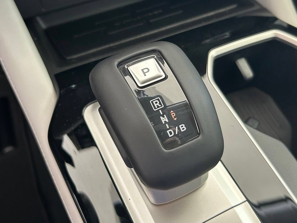 New 2026 Mitsubishi Outlander SE AWD/4WD image 8