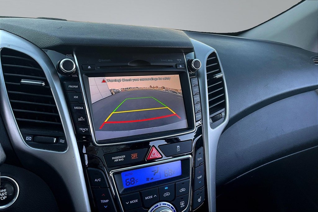 Used 2015 Hyundai Elantra GT w/ Option Group 03 FWD image 14