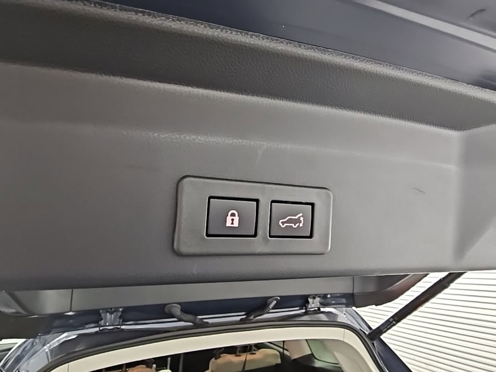 Used 2024 Subaru Ascent Premium w/ Convenience Package image 34